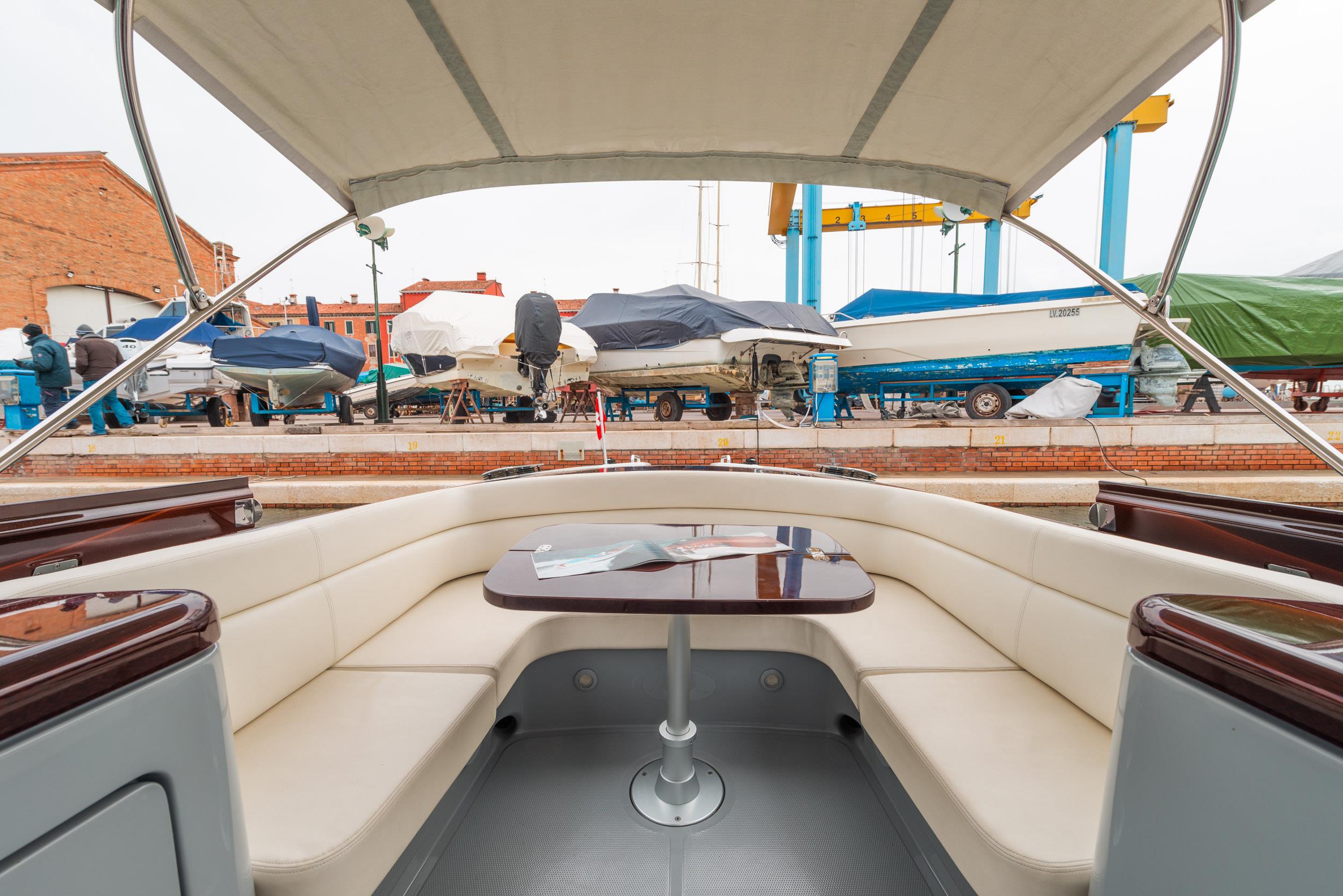 2011 RIVA 33' AQUARIVA MARC NEWSON 